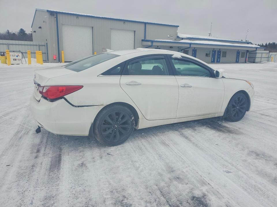 Photo 3 from auction – 2013 HYUNDAI SONATA with VIN 5NPEC4AC6DH779037