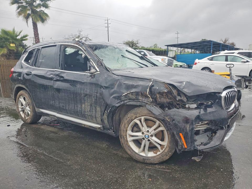 Photo 4 from auction – 2019 BMW X3 with VIN 5UXTR7C51KLF23887