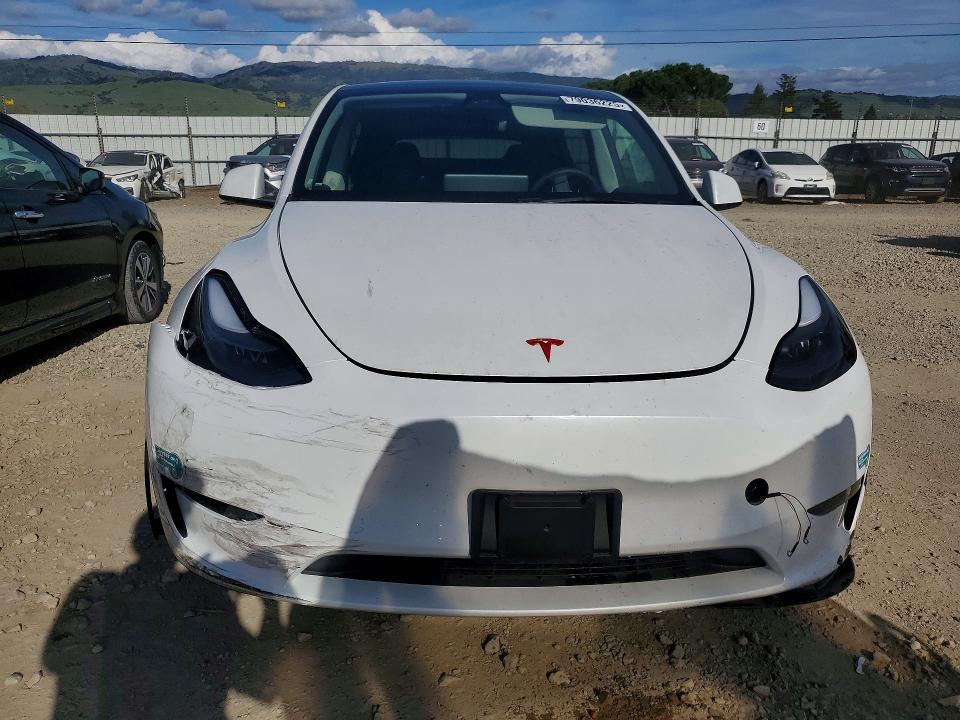 Photo 5 from auction – 2025 TESLA MODEL Y with VIN 7SAYGDED9SF321592