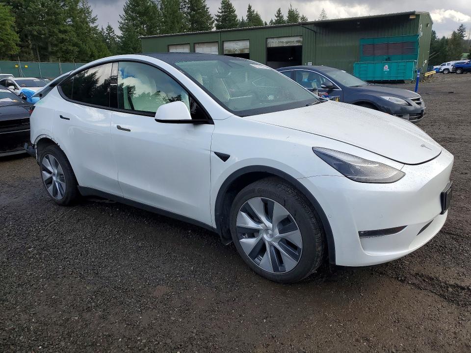 Photo 4 from auction – 2022 TESLA MODEL Y with VIN 7SAYGDEEXNF557200