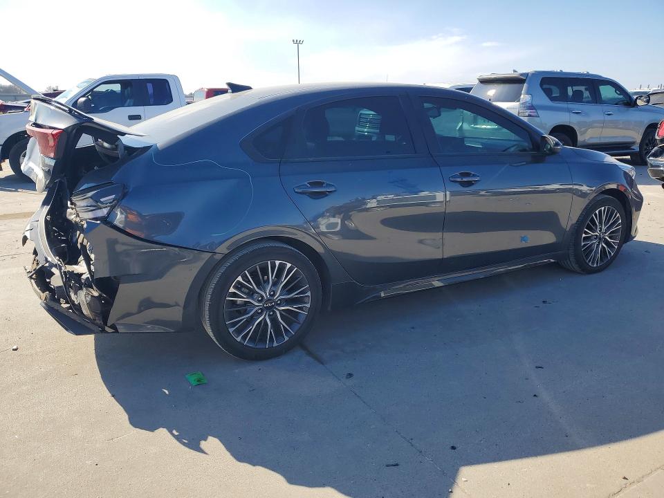 Photo 3 from auction – 2022 KIA FORTE with VIN 3KPF54AD5NE495993