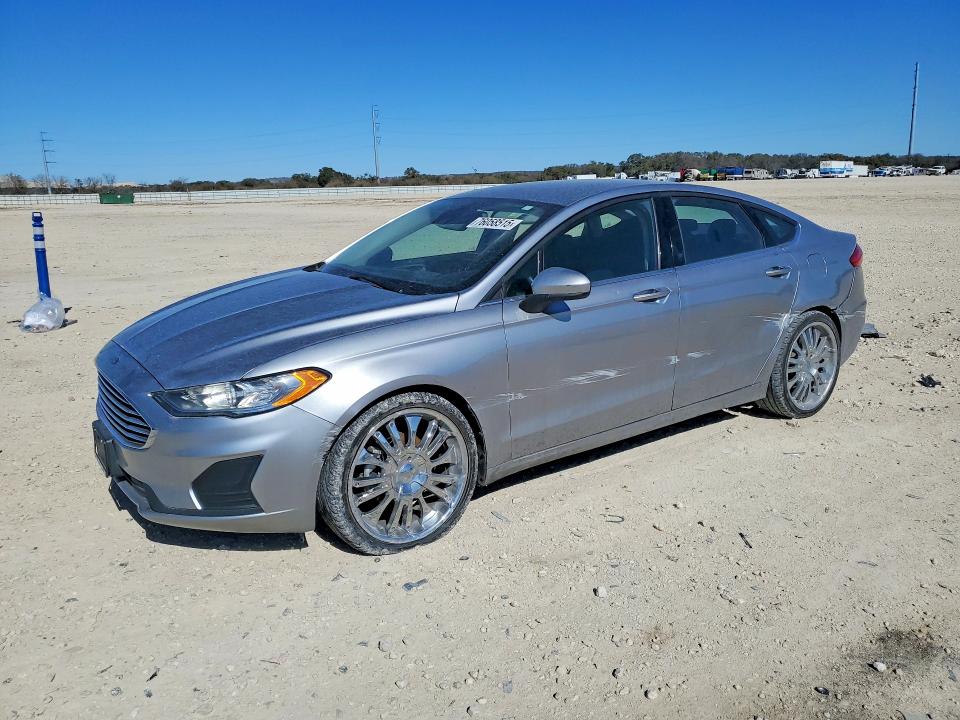 Photo 1 from auction – 2020 FORD FUSION with VIN 3FA6P0LU3LR195431