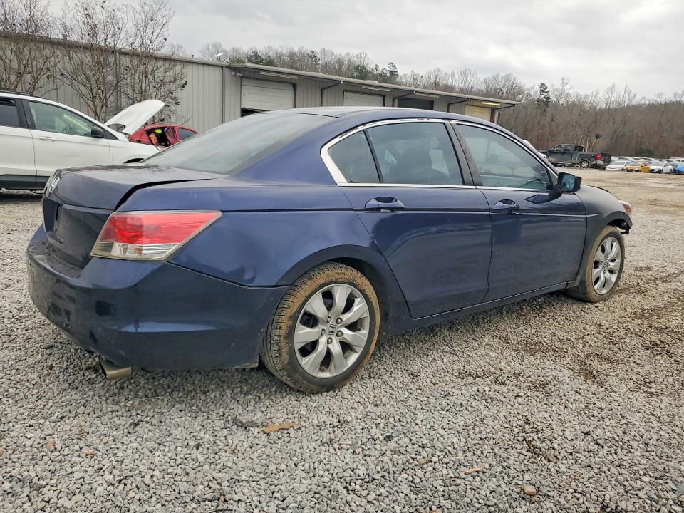Photo 3 from auction – 2010 HONDA ACCORD with VIN 1HGCP2F76AA023336