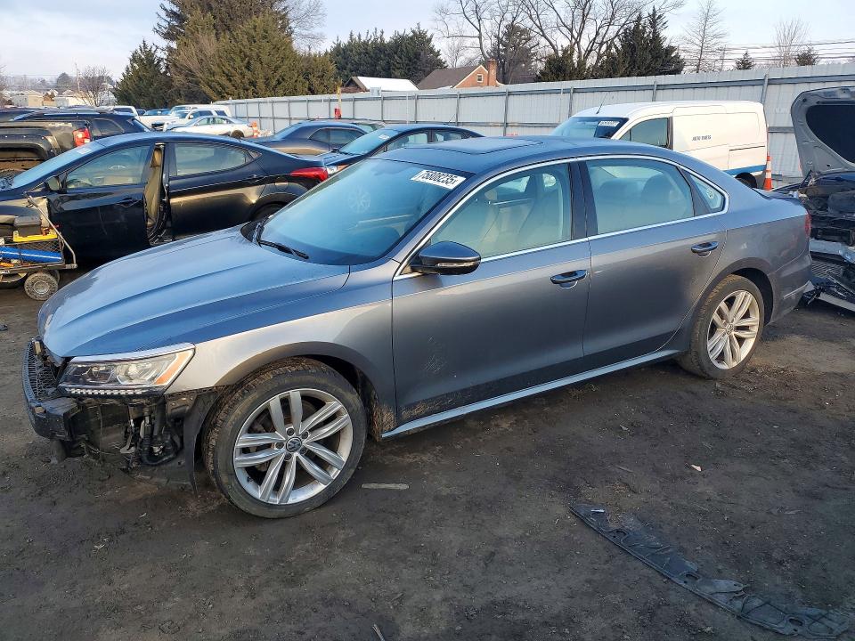 VOLKSWAGEN PASSAT 2018 with VIN 1VWBA7A33JC023678 - Photo from auction