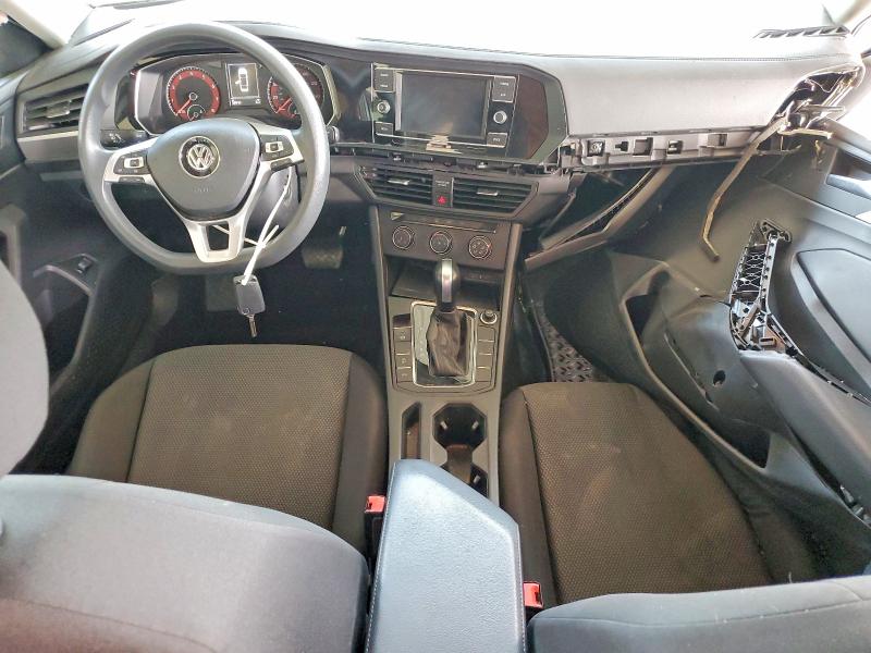 Photo 8 from auction – 2020 VOLKSWAGEN JETTA with VIN 3VWCB7BU5LM040928