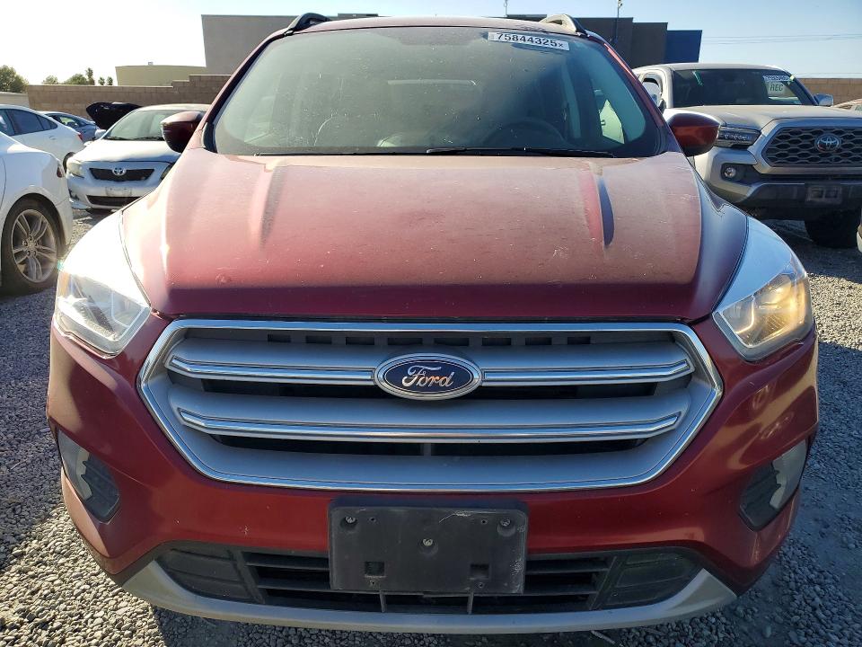 Photo 5 from auction – 2018 FORD ESCAPE SEL with VIN 1FMCU0HD4JUD44607