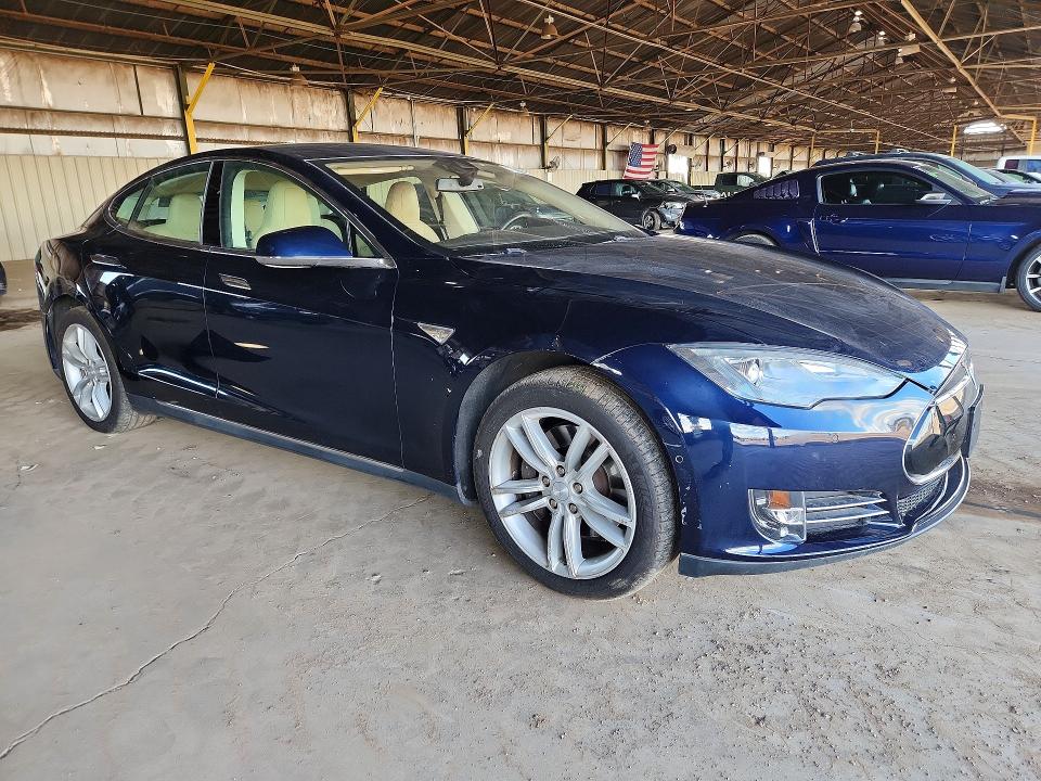 Photo 4 from auction – 2015 TESLA MODEL S with VIN 5YJSA1H12FFP71319