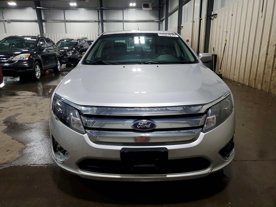 Photo 5 from auction – 2012 FORD FUSION with VIN 3FAHP0JA5CR377651