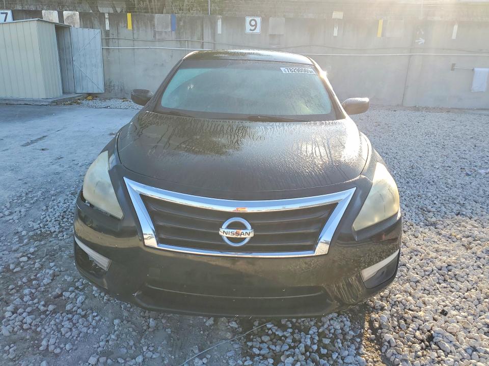 Photo 5 from auction – 2013 NISSAN ALTIMA with VIN 1N4AL3AP0DC188098
