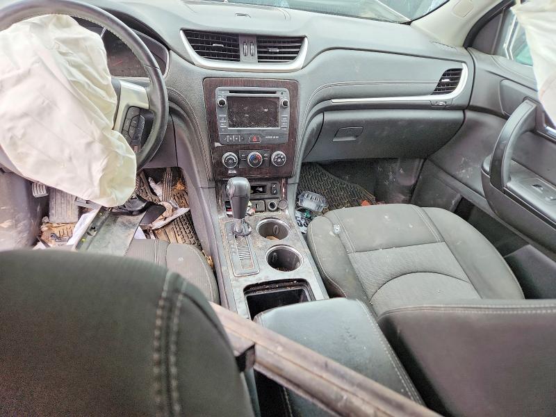 Photo 8 from auction – 2015 CHEVROLET TRAVERSE with VIN 1GNKRGKD2FJ144229