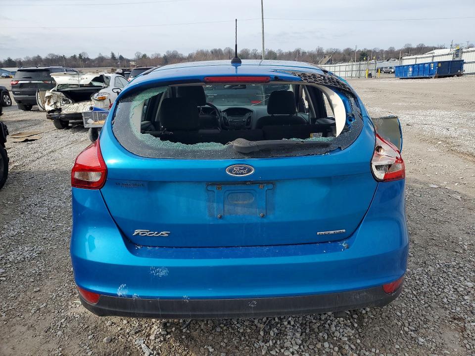 Photo 6 from auction – 2015 FORD FOCUS with VIN 1FADP3K28FL385270