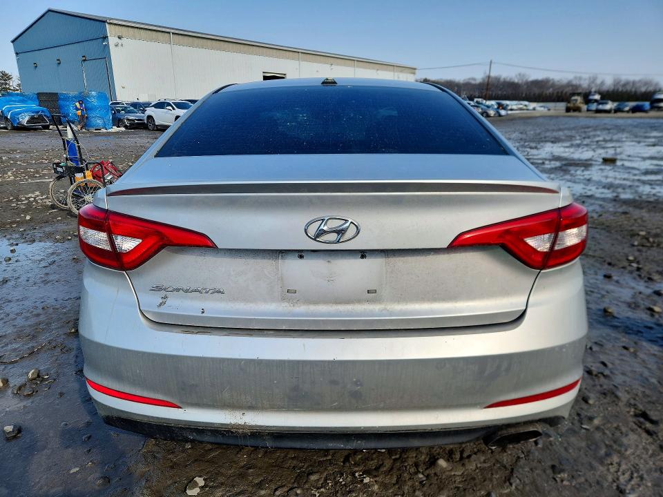 Photo 6 from auction – 2016 HYUNDAI SONATA with VIN 5NPE24AFXGH375627