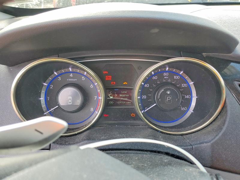 Photo 9 from auction – 2011 HYUNDAI SONATA SE with VIN 5NPEC4AB8BH301299