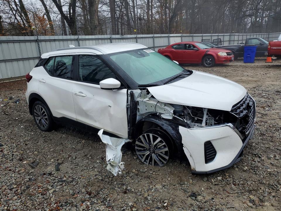 Photo 4 from auction – 2023 NISSAN KICKS with VIN 3N1CP5CVXPL532997