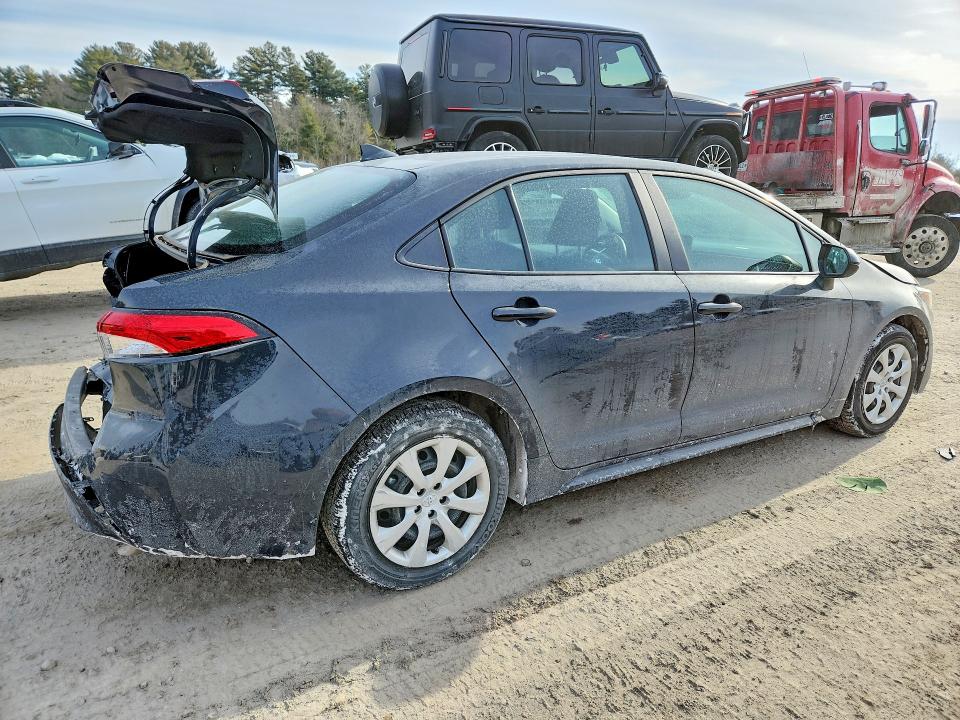 Photo 3 from auction – 2024 TOYOTA COROLLA with VIN 5YFB4MDE0RP151420