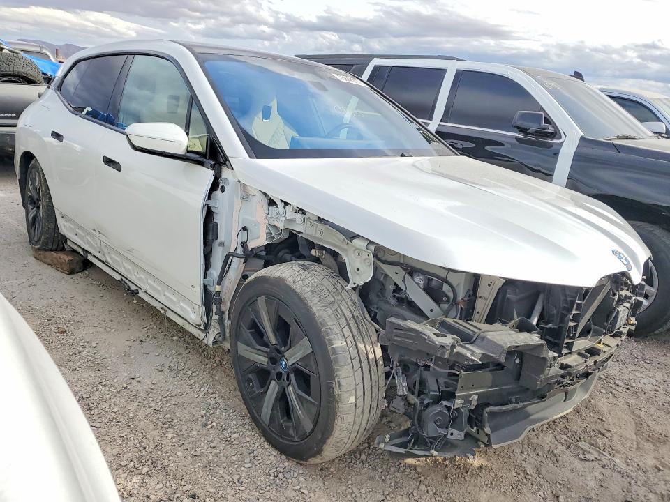 Photo 4 from auction – 2023 BMW IX XDRIVE5 with VIN WB523CF09PCM75997
