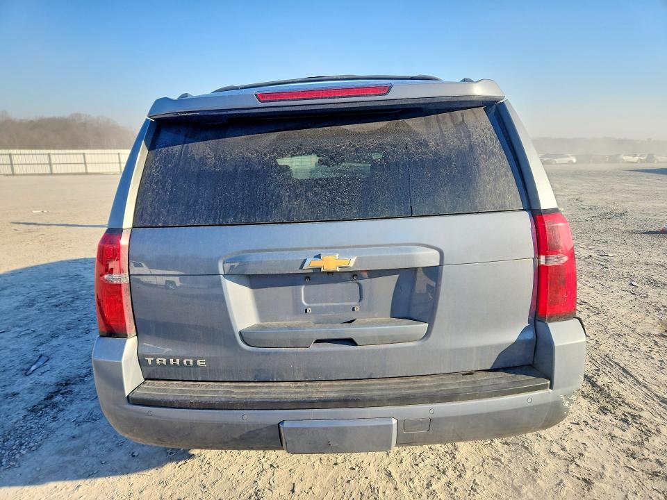 Photo 6 from auction – 2016 CHEVROLET TAHOE with VIN 1GNSKBKC5GR270411