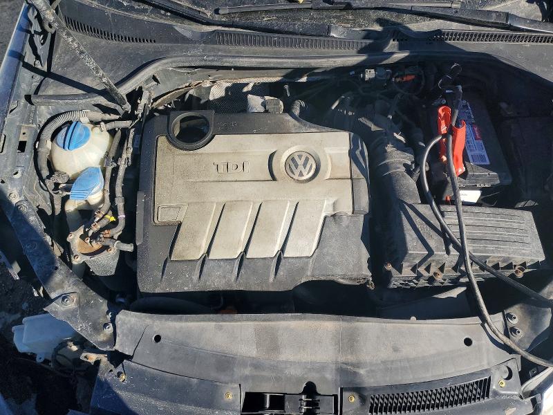 Photo 11 from auction – 2011 VOLKSWAGEN GOLF with VIN WVWMM7AJ6BW158655