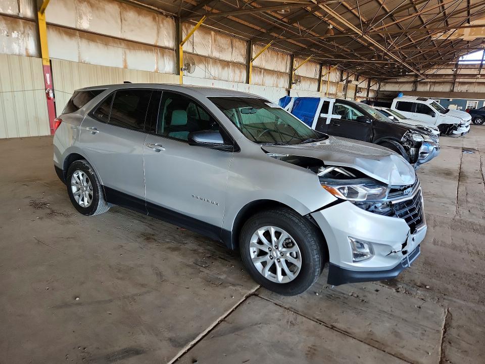 Photo 4 from auction – 2018 CHEVROLET EQUINOX with VIN 2GNAXHEV1J6131182