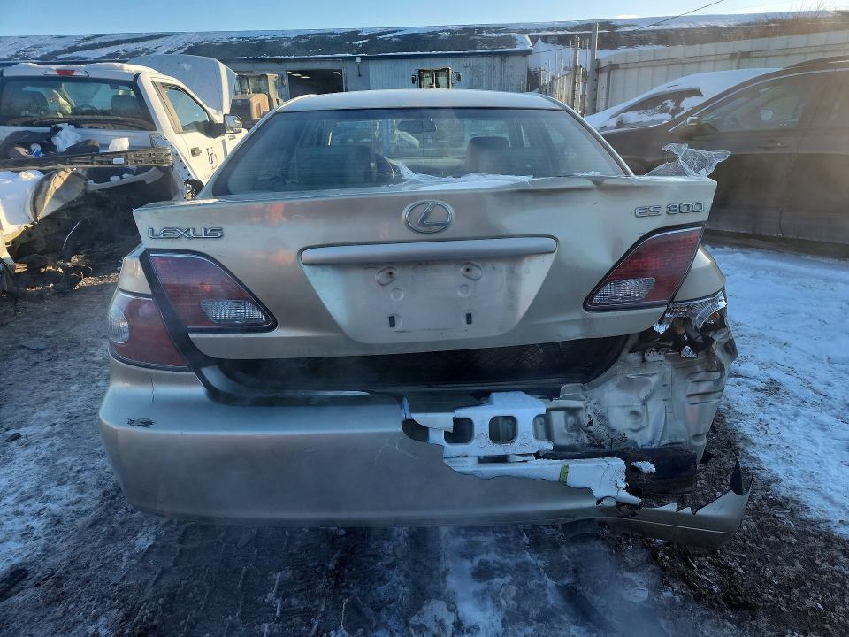 Photo 6 from auction – 2002 LEXUS ES with VIN JTHBF30G120053216