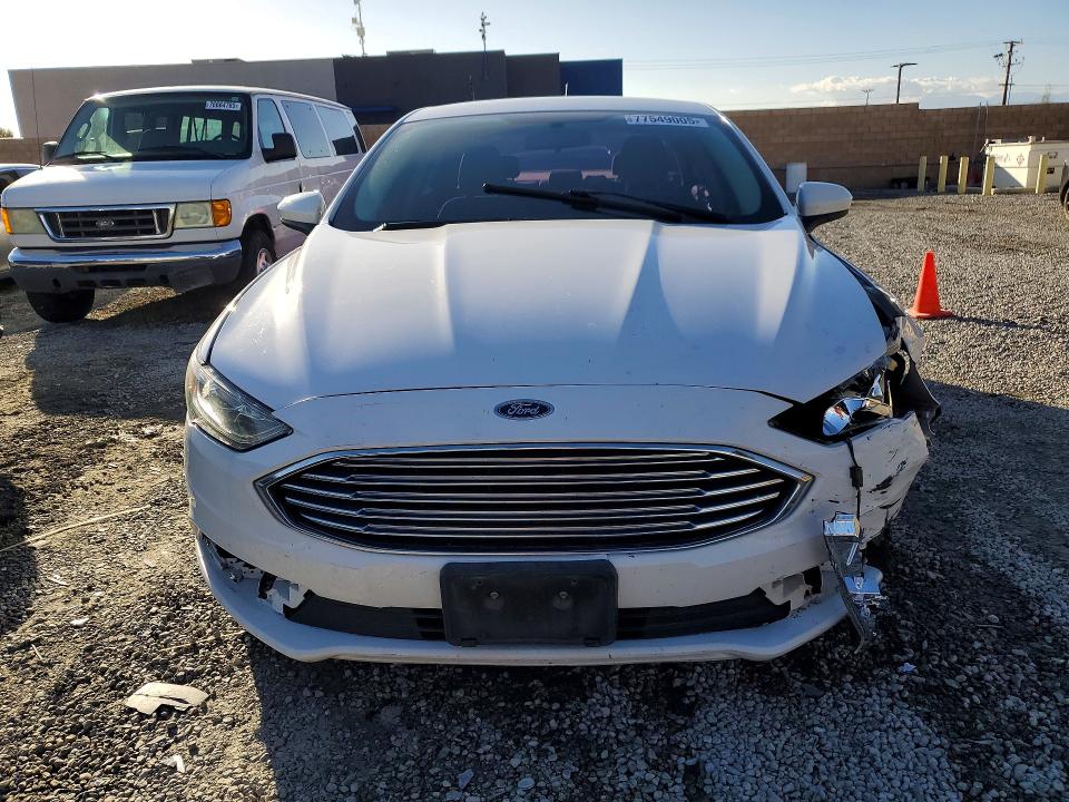 Photo 5 from auction – 2017 FORD FUSION with VIN 3FA6P0H75HR126766