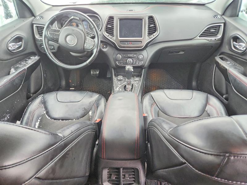Photo 8 from auction – 2019 JEEP CHEROKEE T with VIN 1C4PJMBX6KD199628