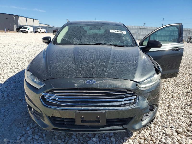 Photo 11 from auction – 2016 FORD FUSION S with VIN 3FA6P0G70GR105310