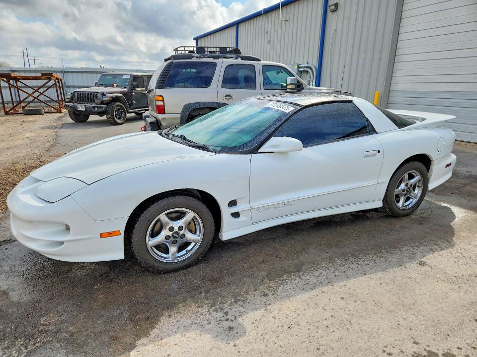 PONTIAC FIREBIRD 2001 with VIN 2G2FV22G412147315 - Photo from auction