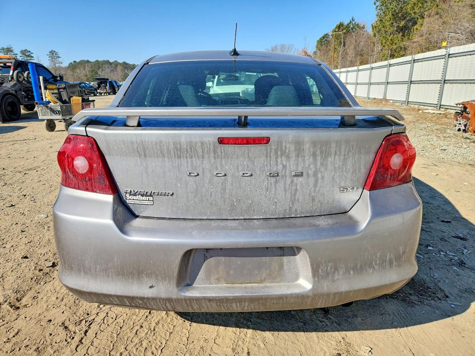 Photo 6 from auction – 2014 DODGE AVENGER with VIN 1C3CDZCB5EN140689