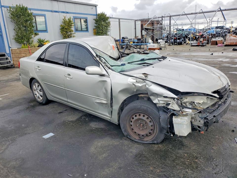 Photo 4 from auction – 2003 TOYOTA CAMRY with VIN 4T1BE32K23U652315