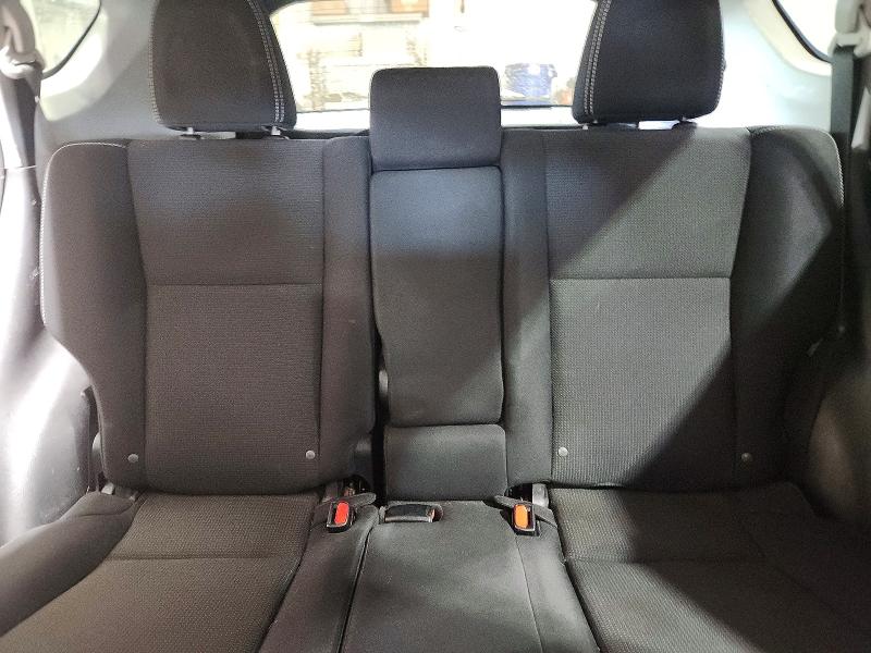 Photo 10 from auction – 2016 TOYOTA RAV4 XLE with VIN 2T3RFREV5GW421605
