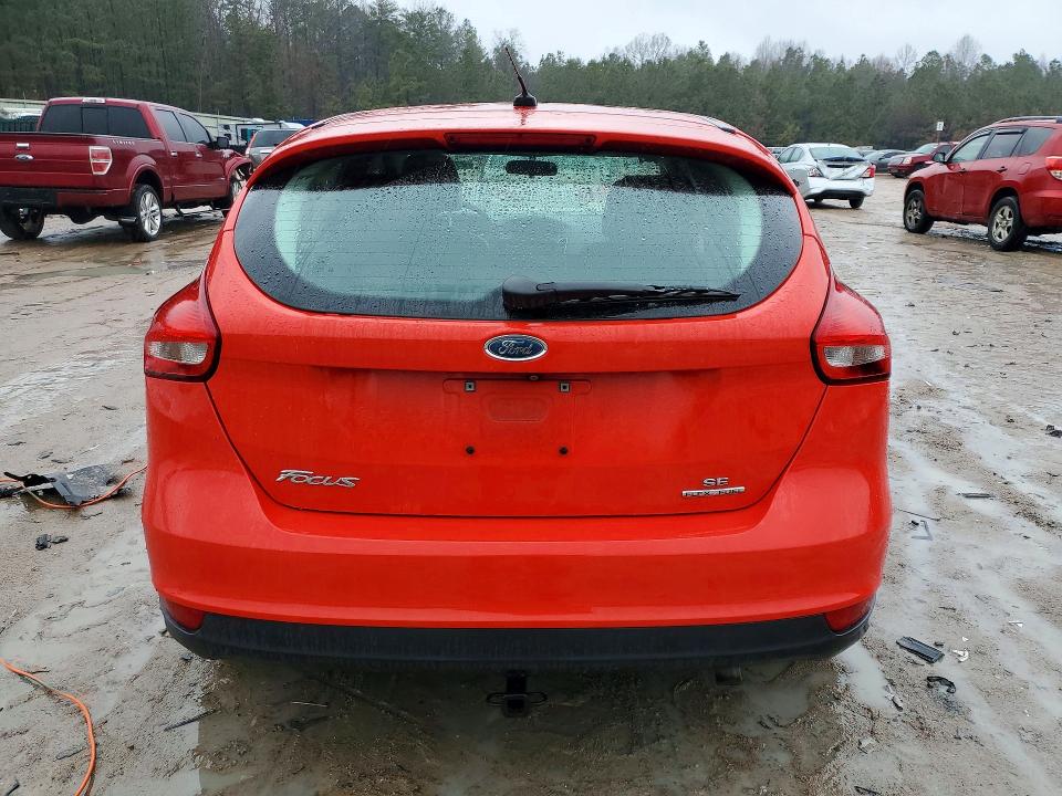 Photo 6 from auction – 2015 FORD FOCUS with VIN 1FADP3K21FL302679
