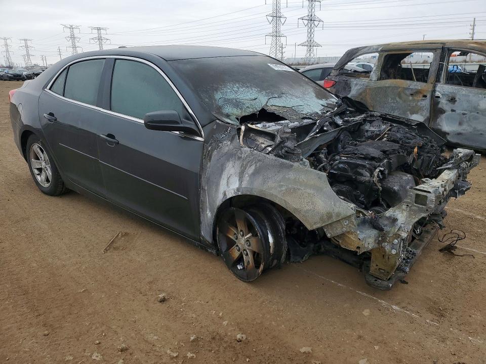 Photo 4 from auction – 2015 CHEVROLET MALIBU with VIN 1G11B5SLXFF252338