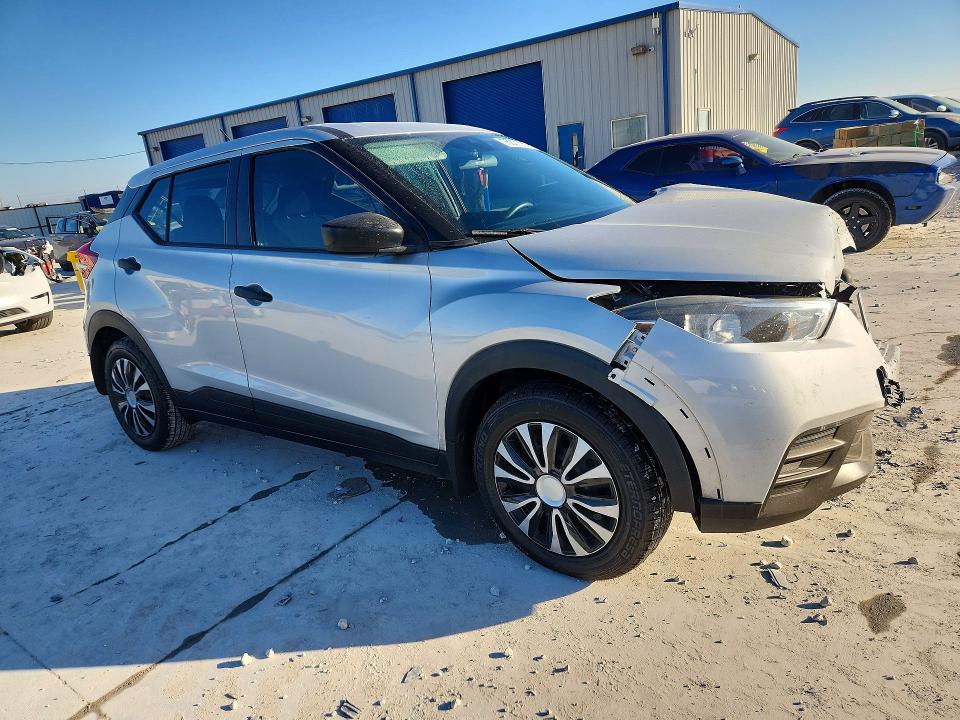 Photo 4 from auction – 2020 NISSAN KICKS with VIN 3N1CP5BV1LL531734