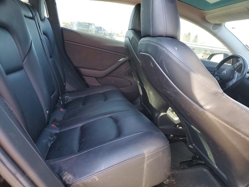Photo 10 from auction – 2018 TESLA MODEL 3 with VIN 5YJ3E1EA2JF032330