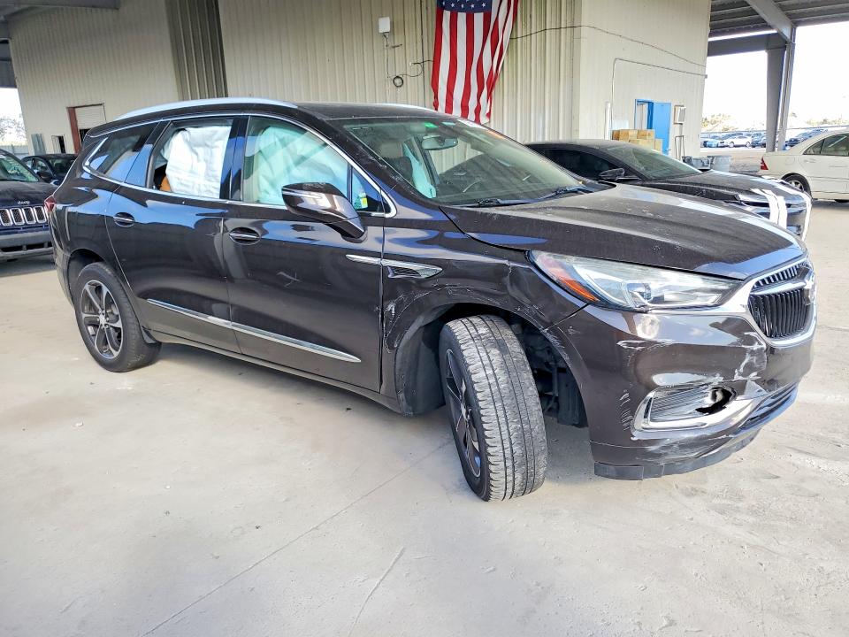 Photo 4 from auction – 2018 BUICK ENCLAVE with VIN 5GAERBKW1JJ217319