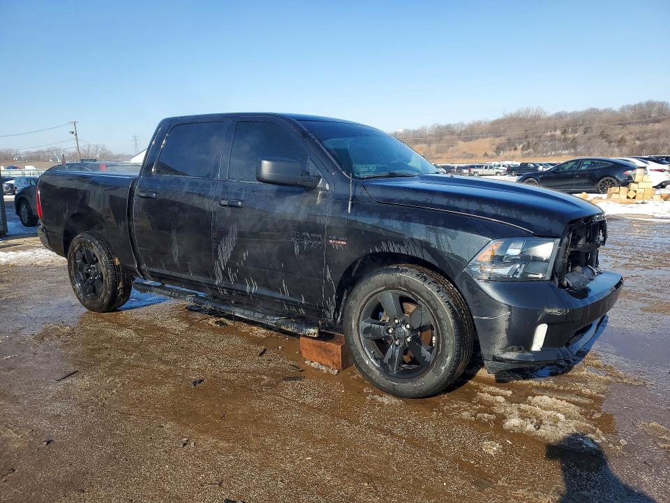 Photo 4 from auction – 2018 RAM 1500 ST with VIN 1C6RR6KTXJS219441
