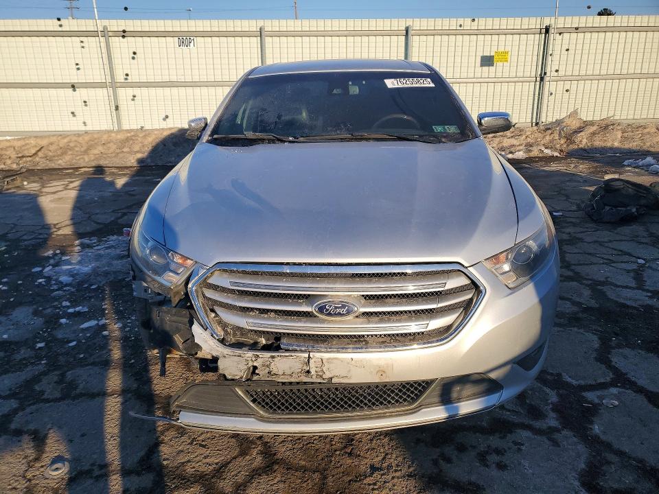 Photo 5 from auction – 2018 FORD TAURUS with VIN 1FAHP2F80JG129538