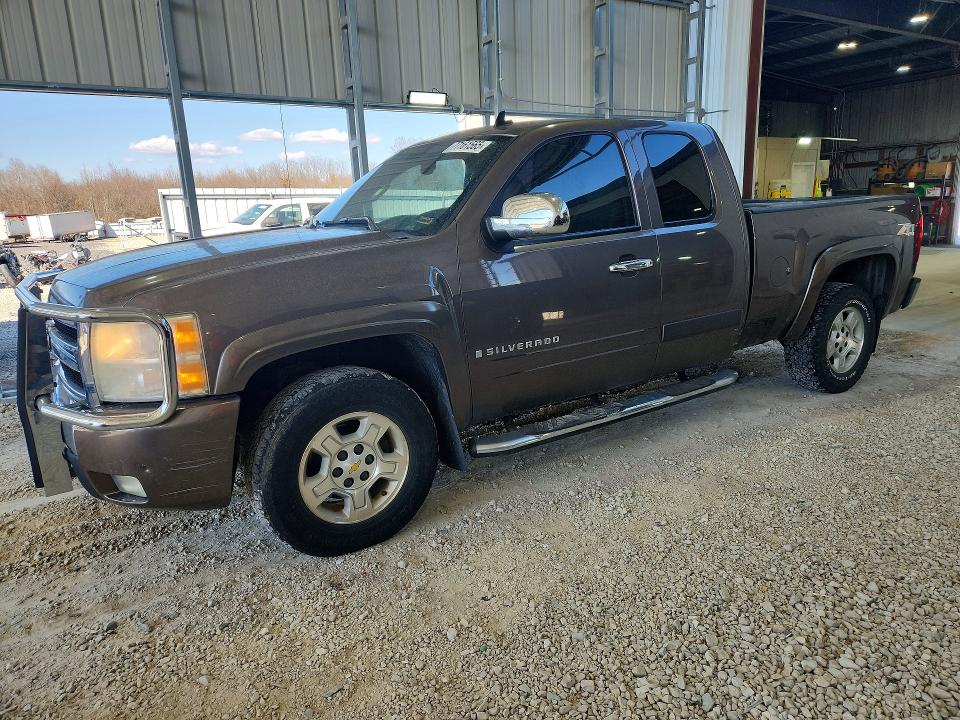 CHEVROLET SILVERADO 2008 with VIN 2GCEK190081295982 - Photo from auction