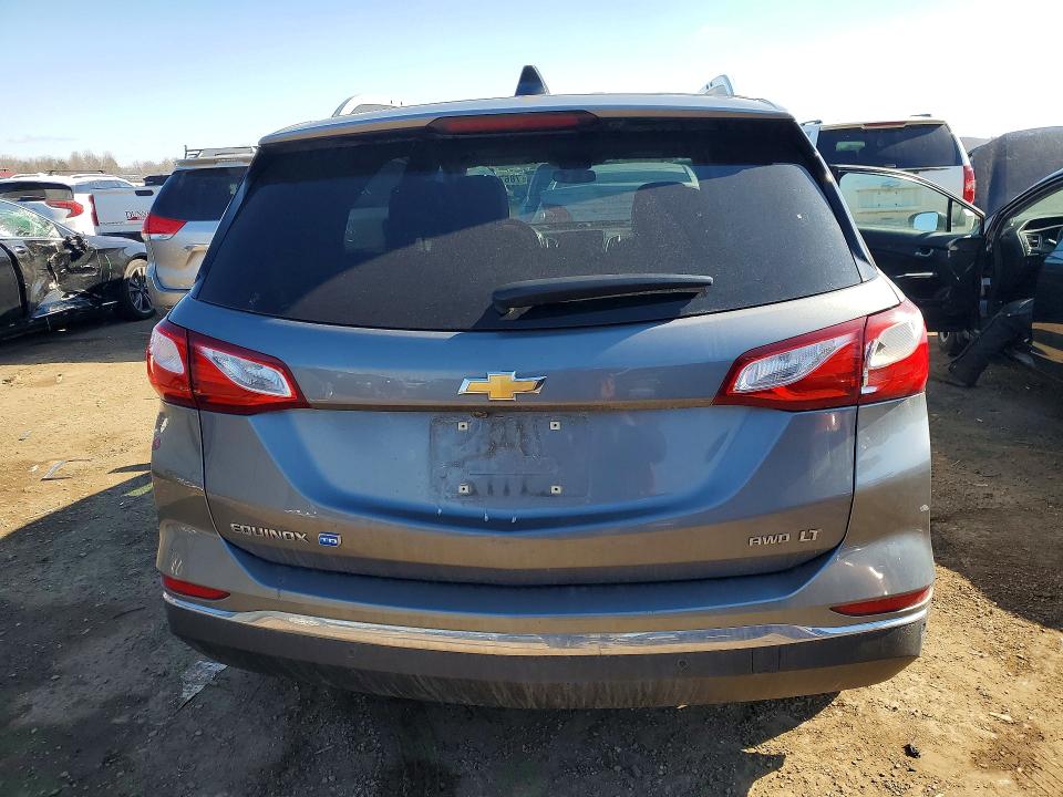Photo 6 from auction – 2018 CHEVROLET EQUINOX with VIN 3GNAXUEU2JL296993