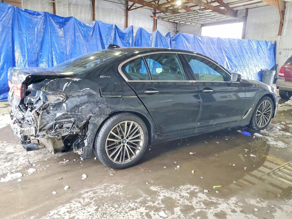 Photo 3 from auction – 2018 BMW 530XE with VIN WBAJB1C55JB084752