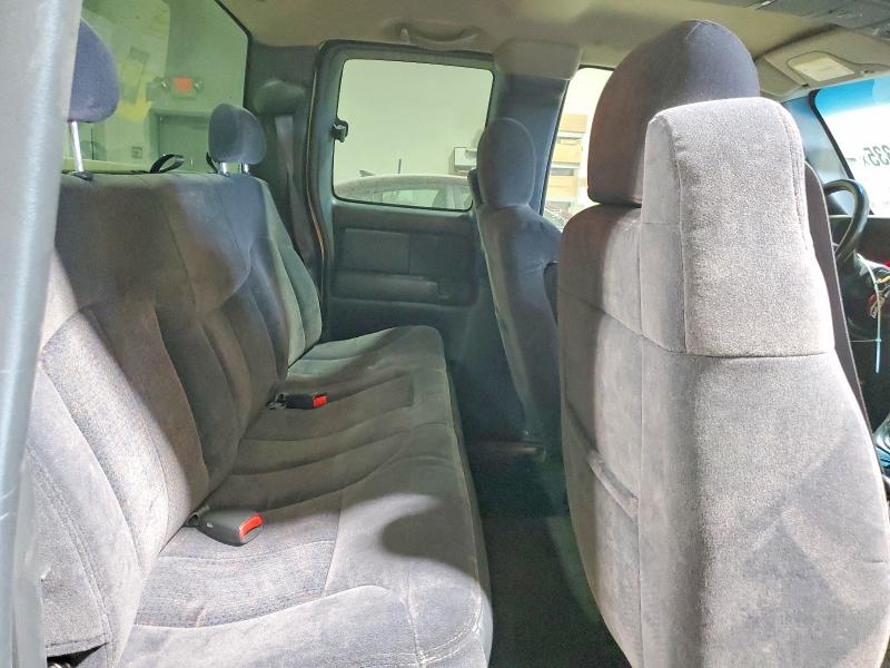 Photo 10 from auction – 2001 CHEVROLET SILVERADO with VIN 1GCEK19T41E192417