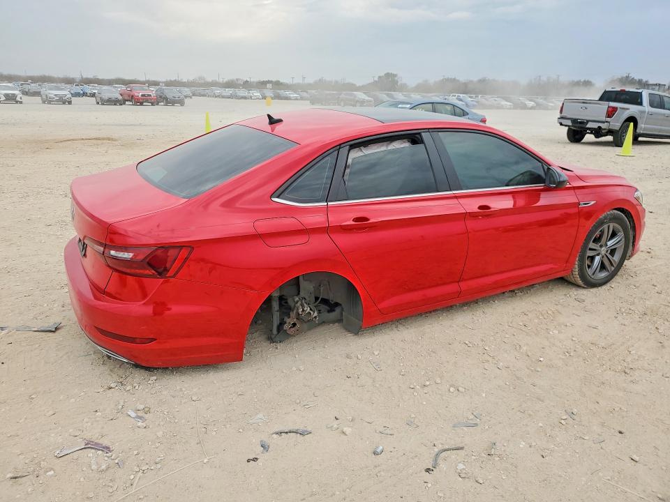 Photo 3 from auction – 2020 VOLKSWAGEN JETTA with VIN 3VWCB7BU3LM027840