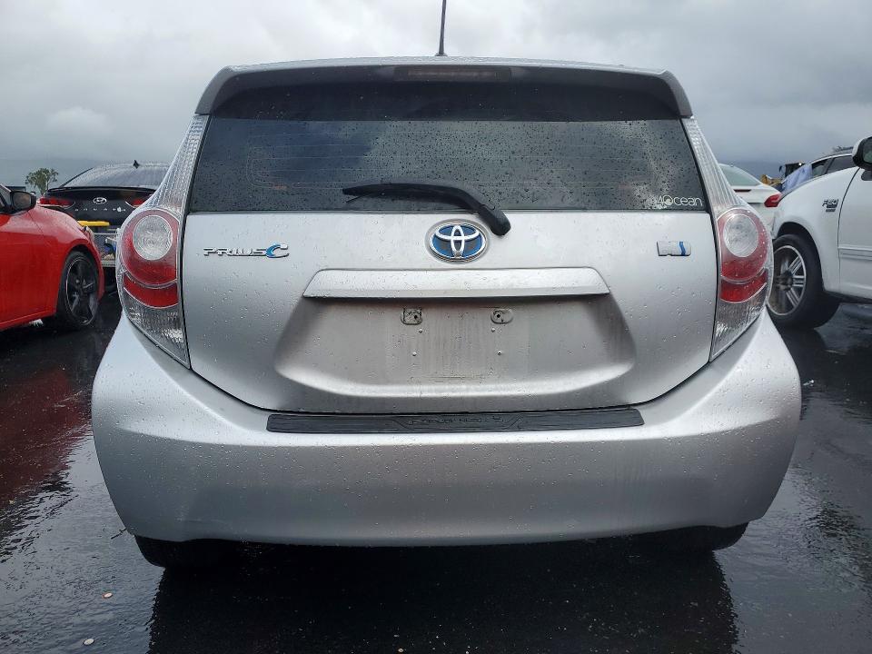 Photo 6 from auction – 2013 TOYOTA PRIUS C with VIN JTDKDTB31D1534730