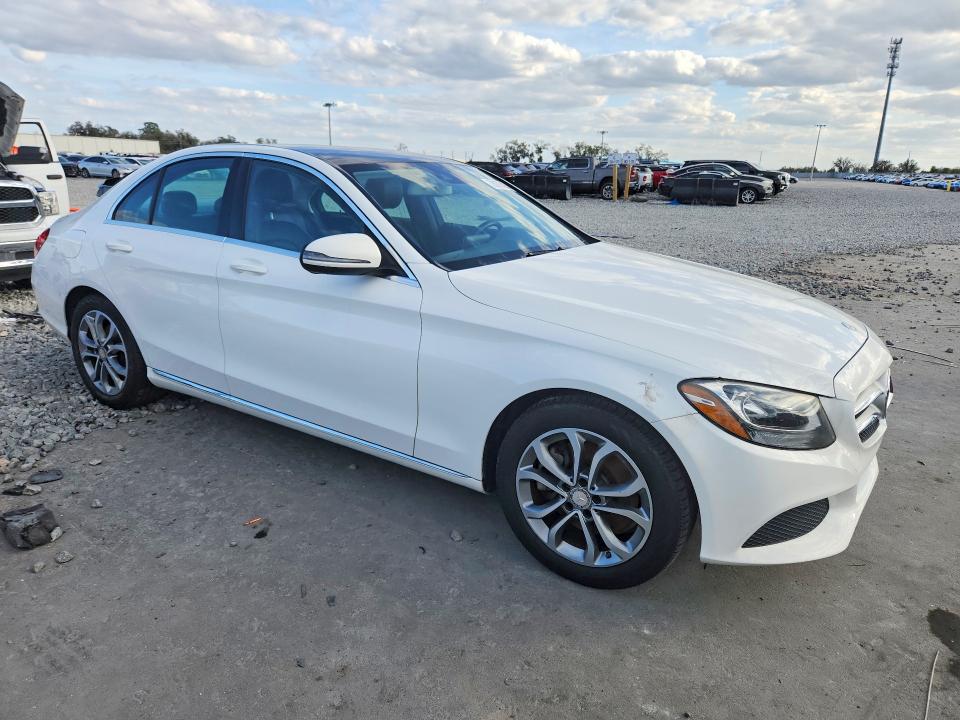 Photo 4 from auction – 2016 MERCEDES-BENZ C with VIN 55SWF4JB6GU130360