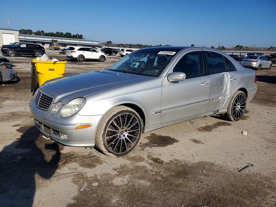 Foto 1 de la subasta – 2003 MERCEDES-BENZ E 320 con VIN WDBUF65J23A171852