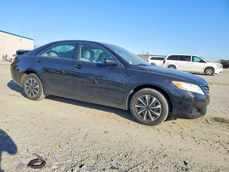 Photo 4 from auction – 2011 TOYOTA CAMRY with VIN 4T1BF3EK5BU187990