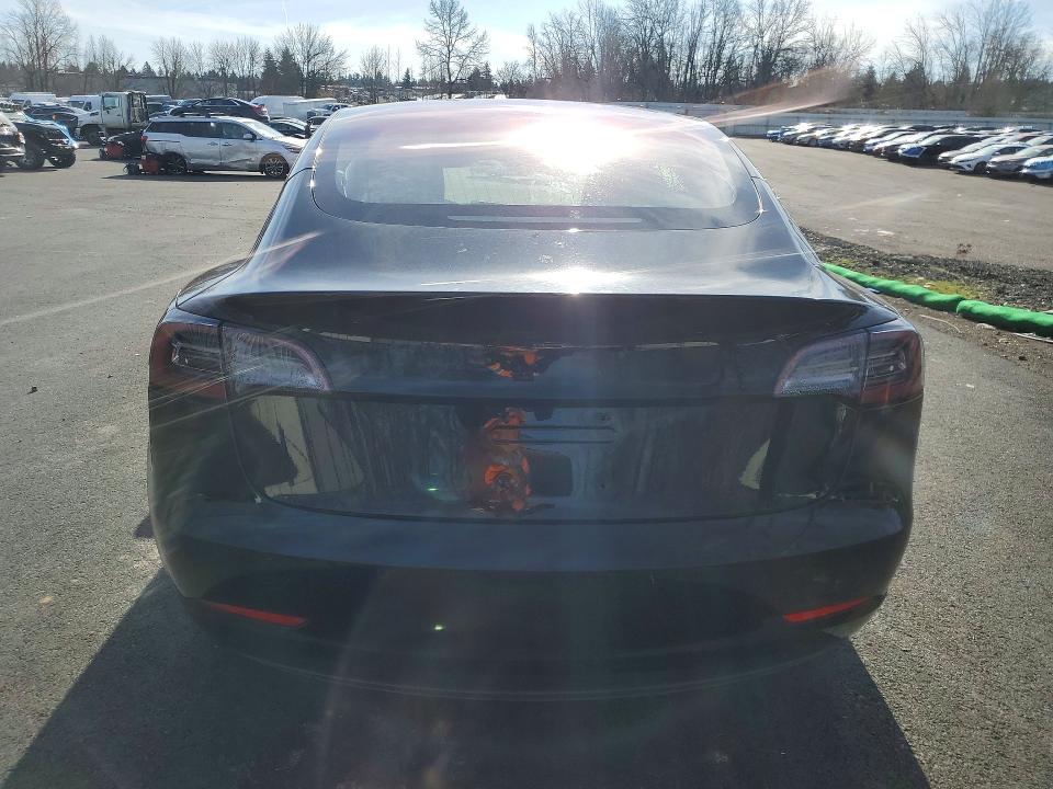 Photo 6 from auction – 2018 TESLA MODEL 3 with VIN 5YJ3E1EB9JF071912