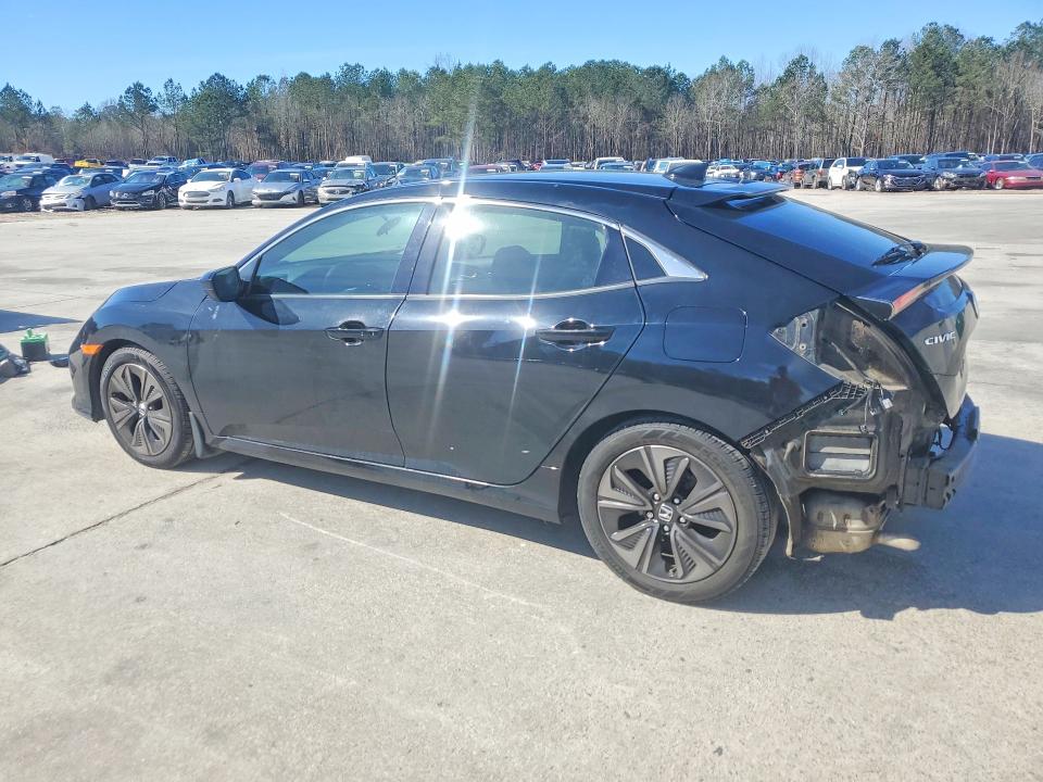 Photo 2 from auction – 2018 HONDA CIVIC with VIN SHHFK7H62JU200868