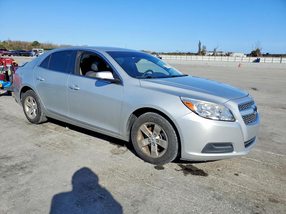 Photo 4 from auction – 2013 CHEVROLET MALIBU with VIN 1G11C5SA4DF250495